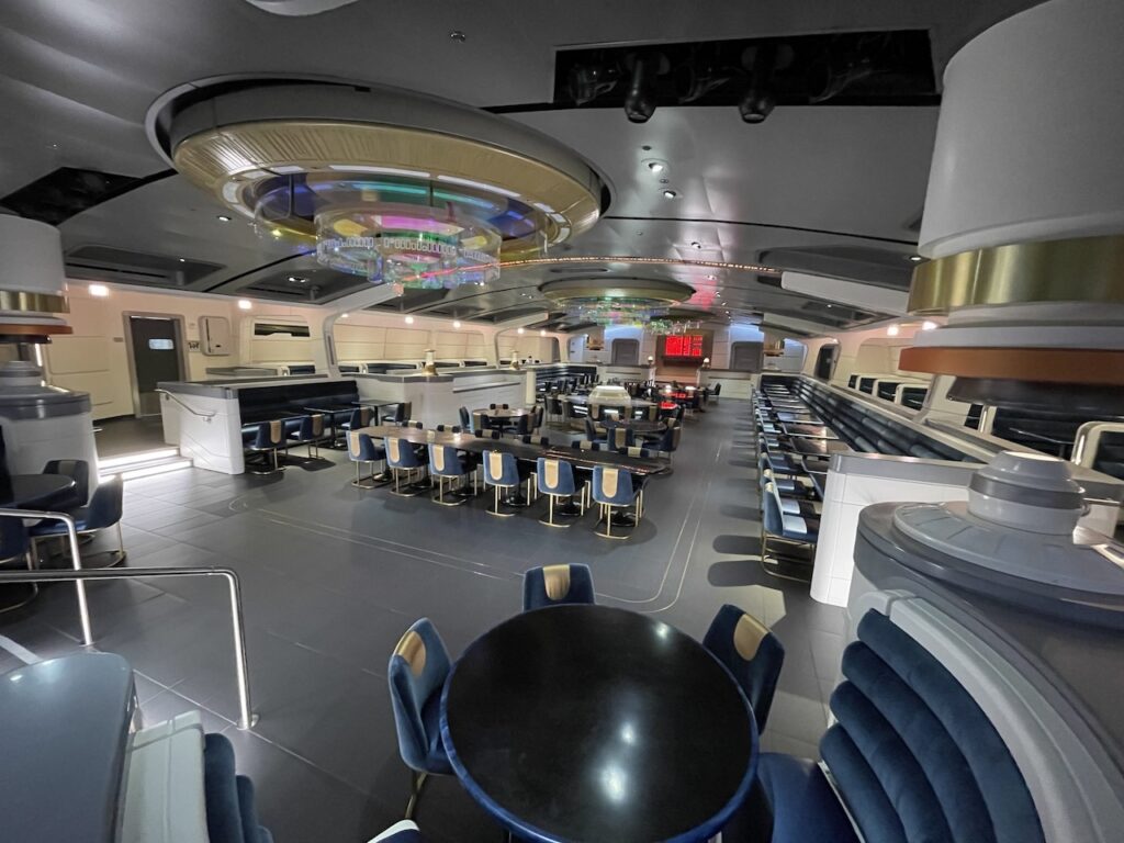 Restaurant onboard the Star Wars Galactic Starcruiser