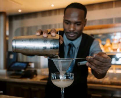 Bartender pouring a non-alcoholic drink