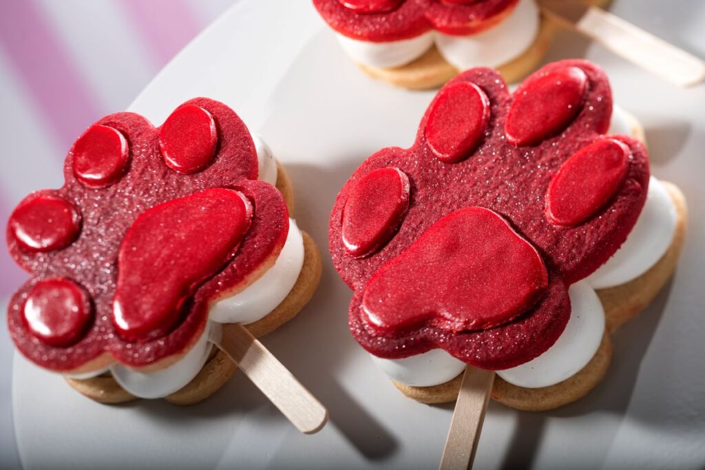 Paw Shortbread Sandwich on Disney Treasure